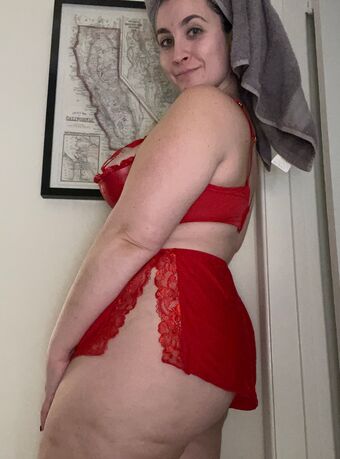milfweeed Alastonkuvavuotoja OnlyFansista 27