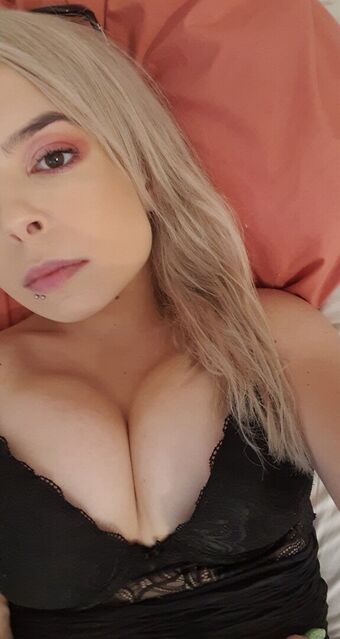 Mini Babe Alastonkuvavuotoja OnlyFansista 3