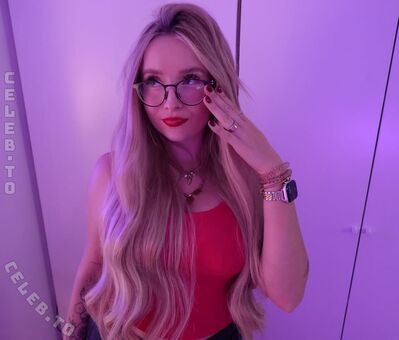 MinusElf Alastonkuvavuotoja OnlyFansista 99