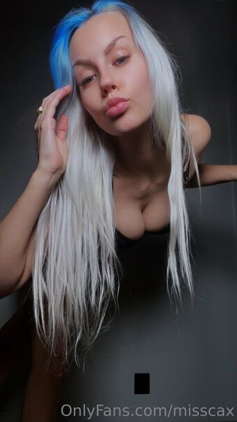 misscax Alastonkuvavuotoja OnlyFansista 10