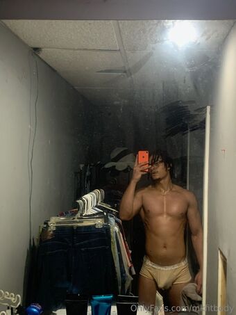 mk7fitbody Alastonkuvavuotoja OnlyFansista 9