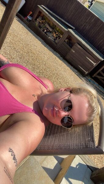 modelsuk Alastonkuvavuotoja OnlyFansista 58