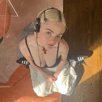 Morgan Lily Alastonkuvavuotoja OnlyFansista 25