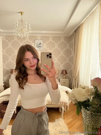 murcadi Alastonkuvavuotoja OnlyFansista 11