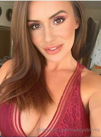nancystorms Alastonkuvavuotoja OnlyFansista 13