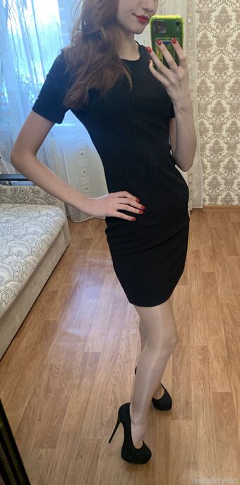 Natalinylon Alastonkuvavuotoja OnlyFansista 14