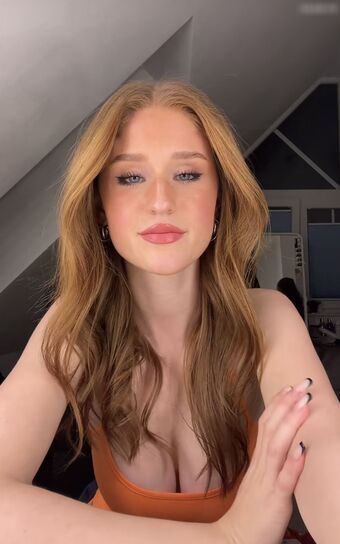 Nellyncy Alastonkuvavuotoja OnlyFansista 54