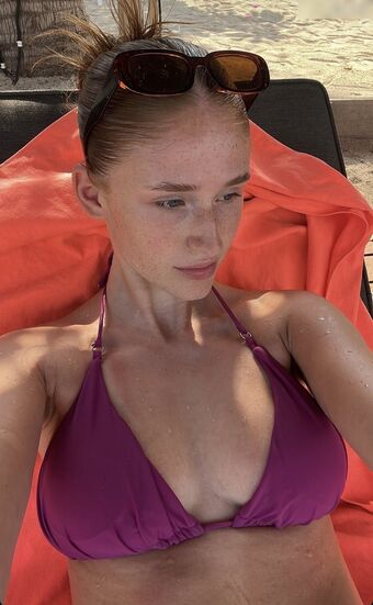 Nellyncy Alastonkuvavuotoja OnlyFansista 56