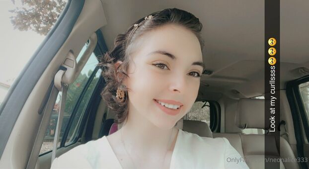 Neonalice333 Alastonkuvavuotoja OnlyFansista 39