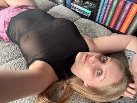 nerdynymphofree Alastonkuvavuotoja OnlyFansista 4
