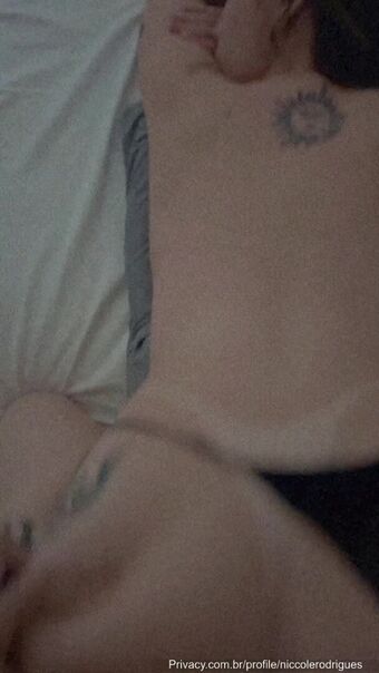 Nicole Rodrigues Alastonkuvavuotoja OnlyFansista 5