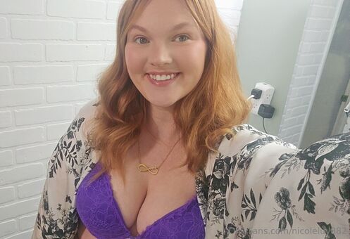 nicoleluv882
