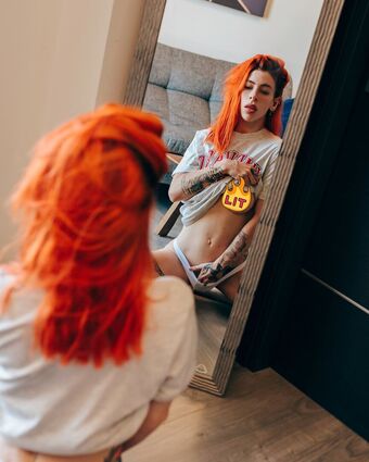 Nikki Olin Alastonkuvavuotoja OnlyFansista 5