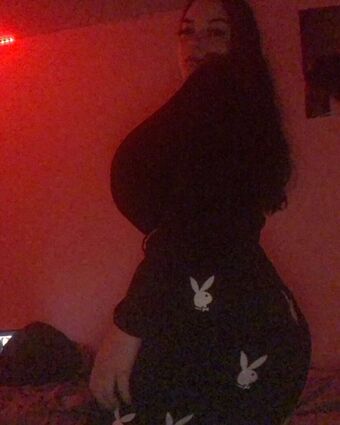 Nikki Alastonkuvavuotoja OnlyFansista 81