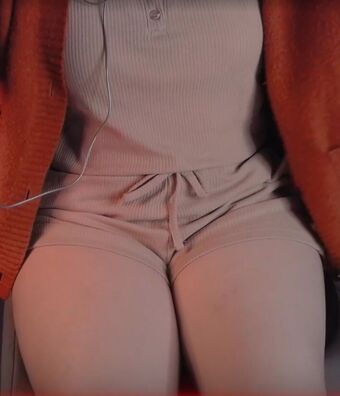 Nixi Asmr Alastonkuvavuotoja OnlyFansista 4