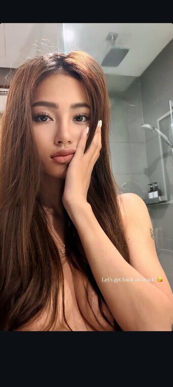 Nurlynnazureen Alastonkuvavuotoja OnlyFansista 56