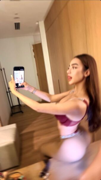 Nurlynnazureen Alastonkuvavuotoja OnlyFansista 57