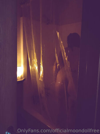 officialmoondollfree