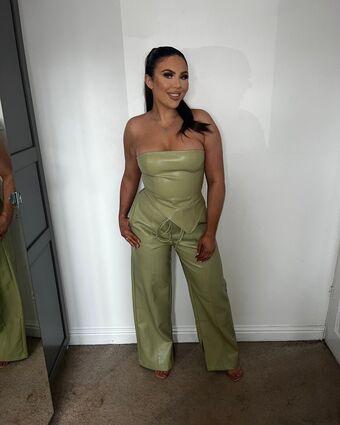 Olivia Paige Cooke Alastonkuvavuotoja OnlyFansista 30