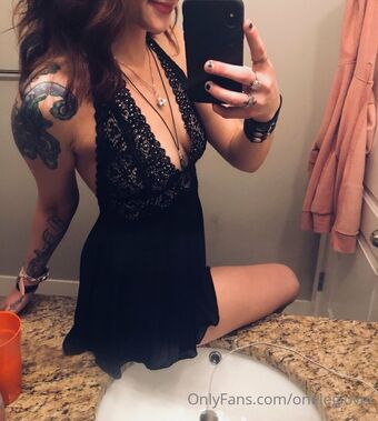 oneleglover