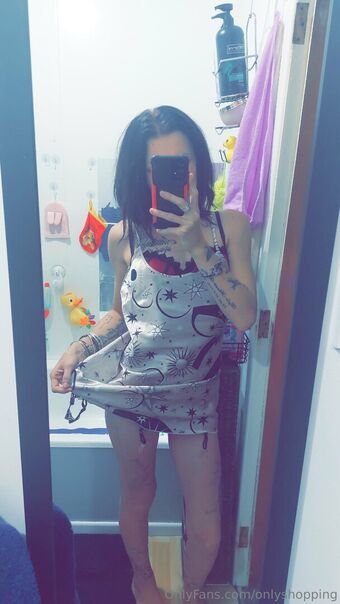 onlyshopping Alastonkuvavuotoja OnlyFansista 9