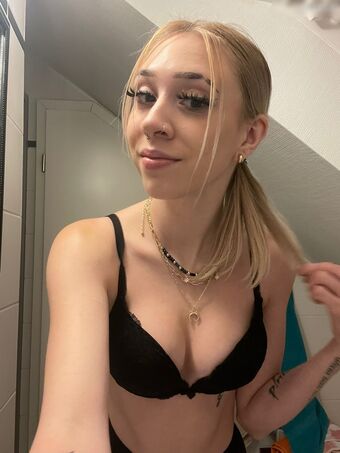 Onlystina