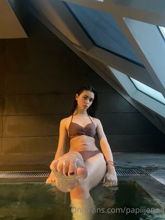 Papiijenna Alastonkuvavuotoja OnlyFansista 10
