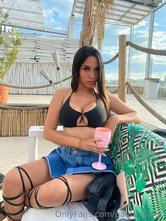 paula_flores