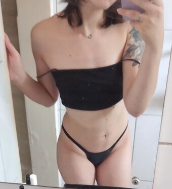 PeachyClara