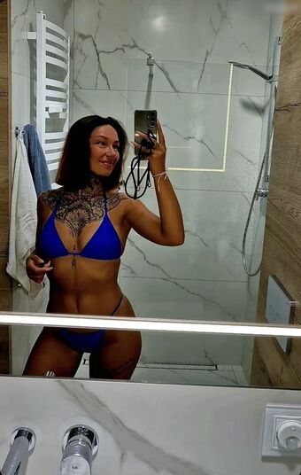 pineapple_ink Alastonkuvavuotoja OnlyFansista 4