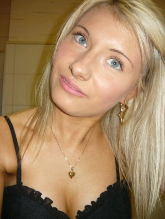 Polskie Alastonkuvavuotoja OnlyFansista 299