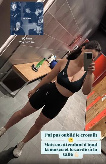 Pressea Alastonkuvavuotoja OnlyFansista 7