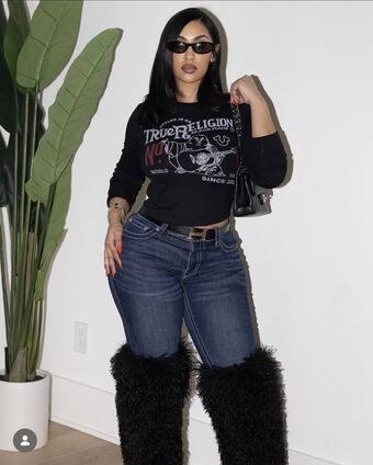 Queen Naija Alastonkuvavuotoja OnlyFansista 21