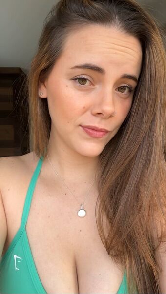 Riley Rox Alastonkuvavuotoja OnlyFansista 15