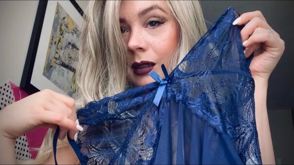 RoxyMilano Alastonkuvavuotoja OnlyFansista 44