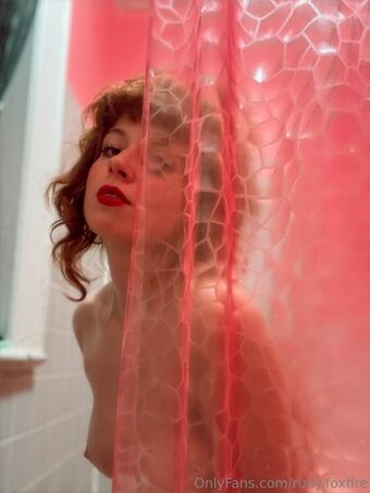 Ruby.Foxfire Alastonkuvavuotoja OnlyFansista 29