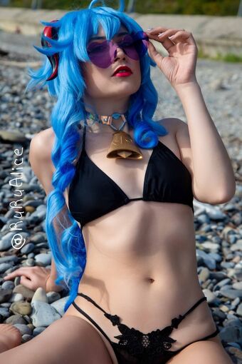 RuRuAlice Alastonkuvavuotoja OnlyFansista 5