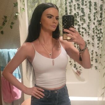 Sabine Alastonkuvavuotoja OnlyFansista 39