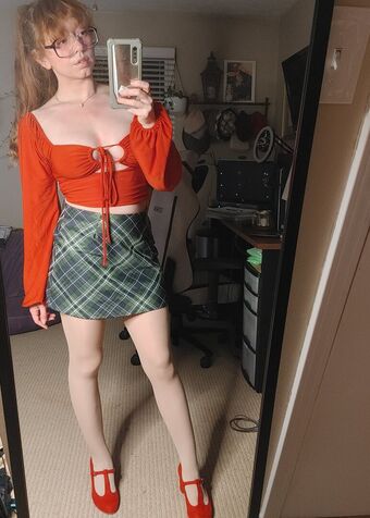 Sandyfrizzle Alastonkuvavuotoja OnlyFansista 10