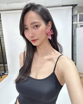 Sandykaka 珊迪 Alastonkuvavuotoja OnlyFansista 25