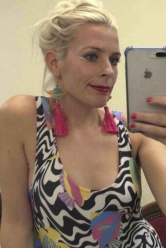 Sara Pascoe
