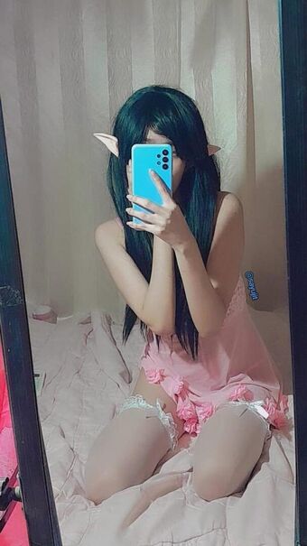 Sayujit Alastonkuvavuotoja OnlyFansista 7