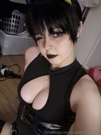 scissorlobotomy Alastonkuvavuotoja OnlyFansista 21