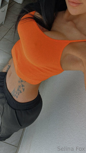 Selina Fox