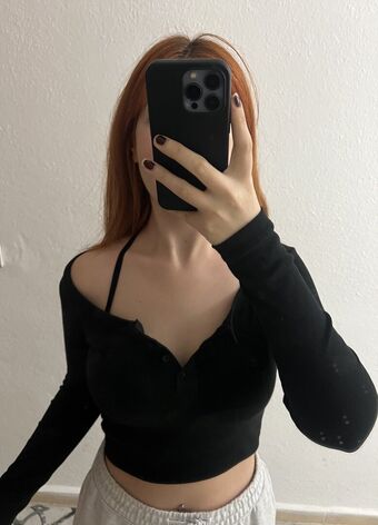 selinyyaaa Alastonkuvavuotoja OnlyFansista 12