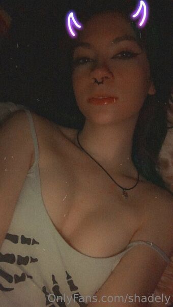 shadely Alastonkuvavuotoja OnlyFansista 11