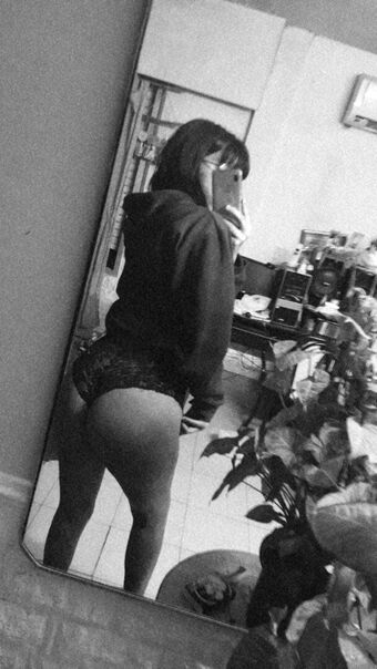 Sharon Alastonkuvavuotoja OnlyFansista 33