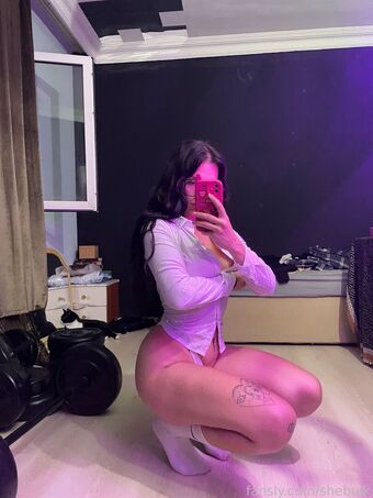 shebulkk Alastonkuvavuotoja OnlyFansista 21