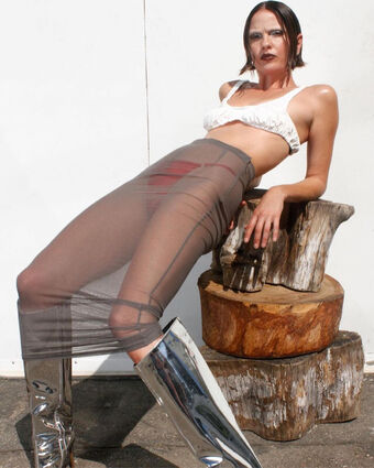 Shelley Hennig Alastonkuvavuotoja OnlyFansista 54