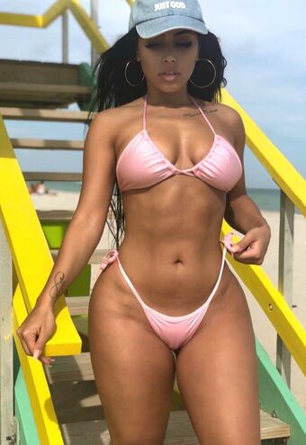 Sherry Foreign Alastonkuvavuotoja OnlyFansista 7